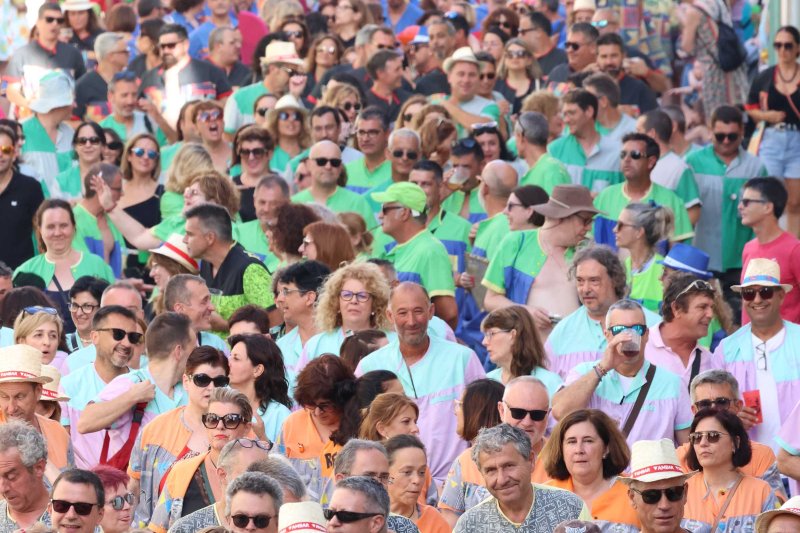 Galeria de fotos (no oficials) del Dia de les Quintades a Pedreguer Galeria de fotos (no oficials) del Dia de les Quintades a Pedreguer